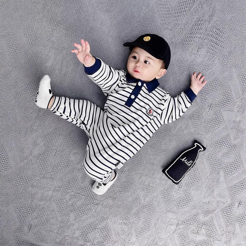 Cozy Infant Long Sleeve Striped Bodysuit - Adorable Cartoon Onesie for Your Baby - Pretty & Polished