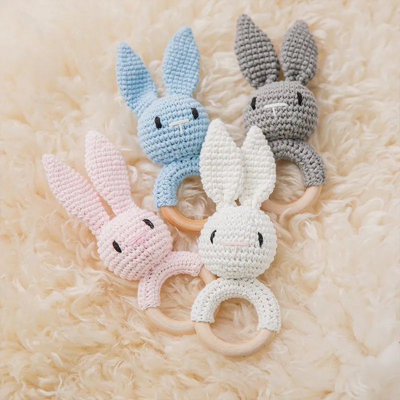 Gentle Relief: Wooden Baby Teether Rattle - Natural Comfort for Teething Tots - Pretty & Polished