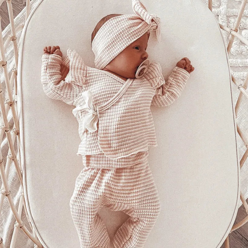 Adorable Newborn Girl Spring Outfit Set – Comfort Meets Style!
