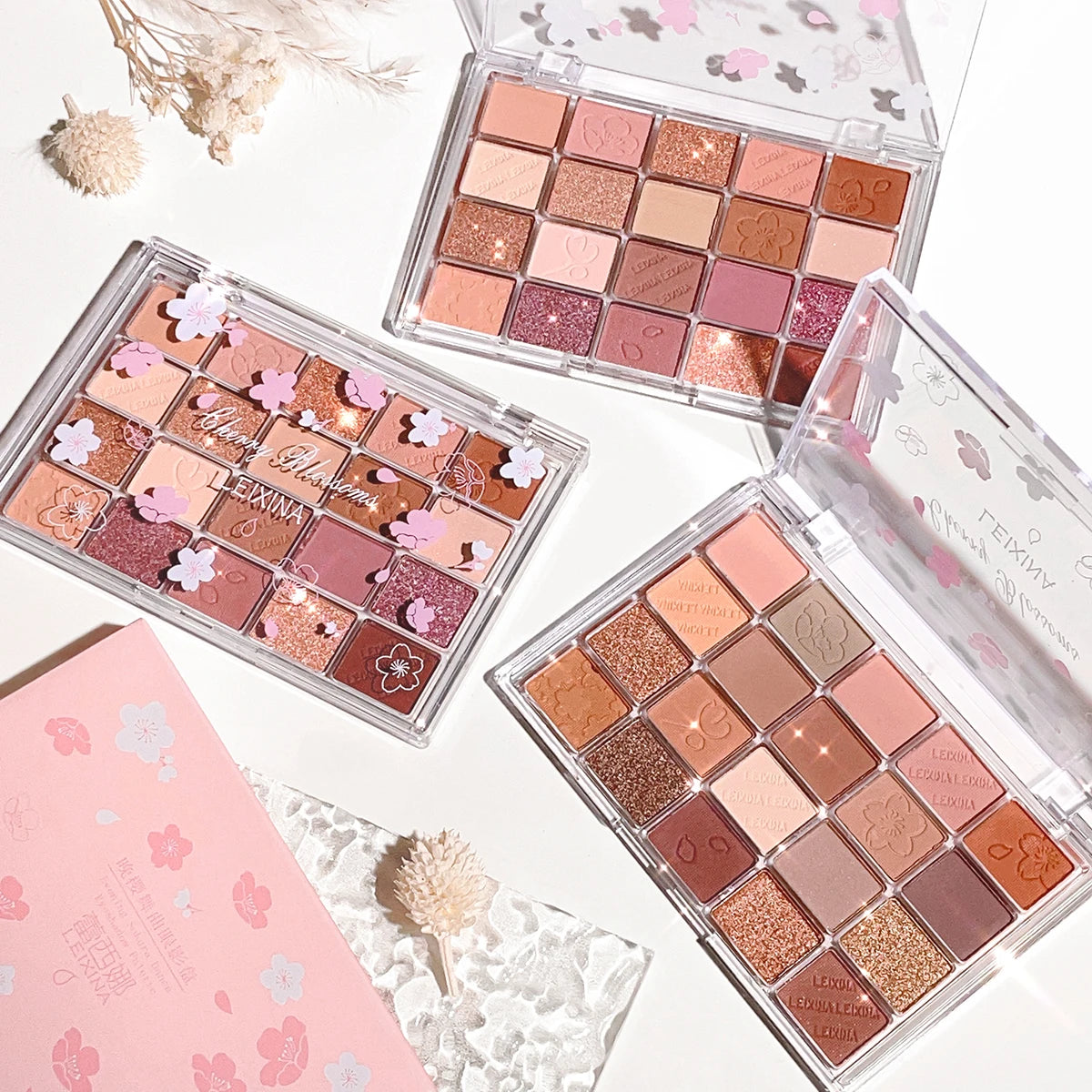 20-Color Eyeshadow Palette – Glitter, Shimmer & Matte Finishes for Every Look