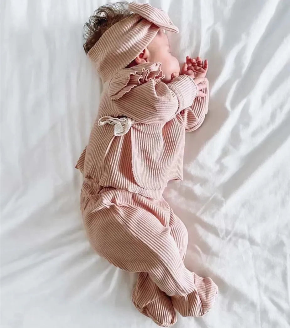 Adorable Newborn Girl Spring Outfit Set – Comfort Meets Style!