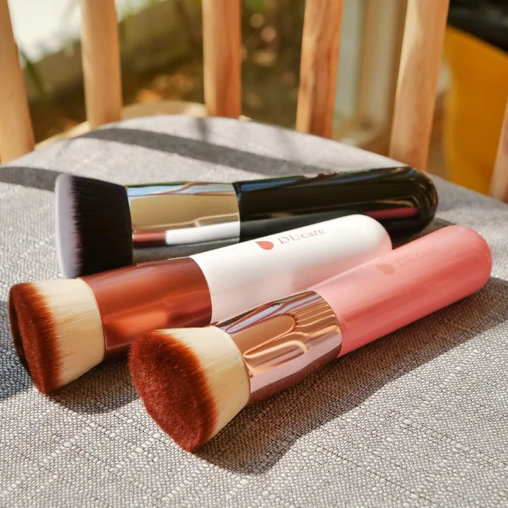 Flat Top Kabuki Foundation Brush